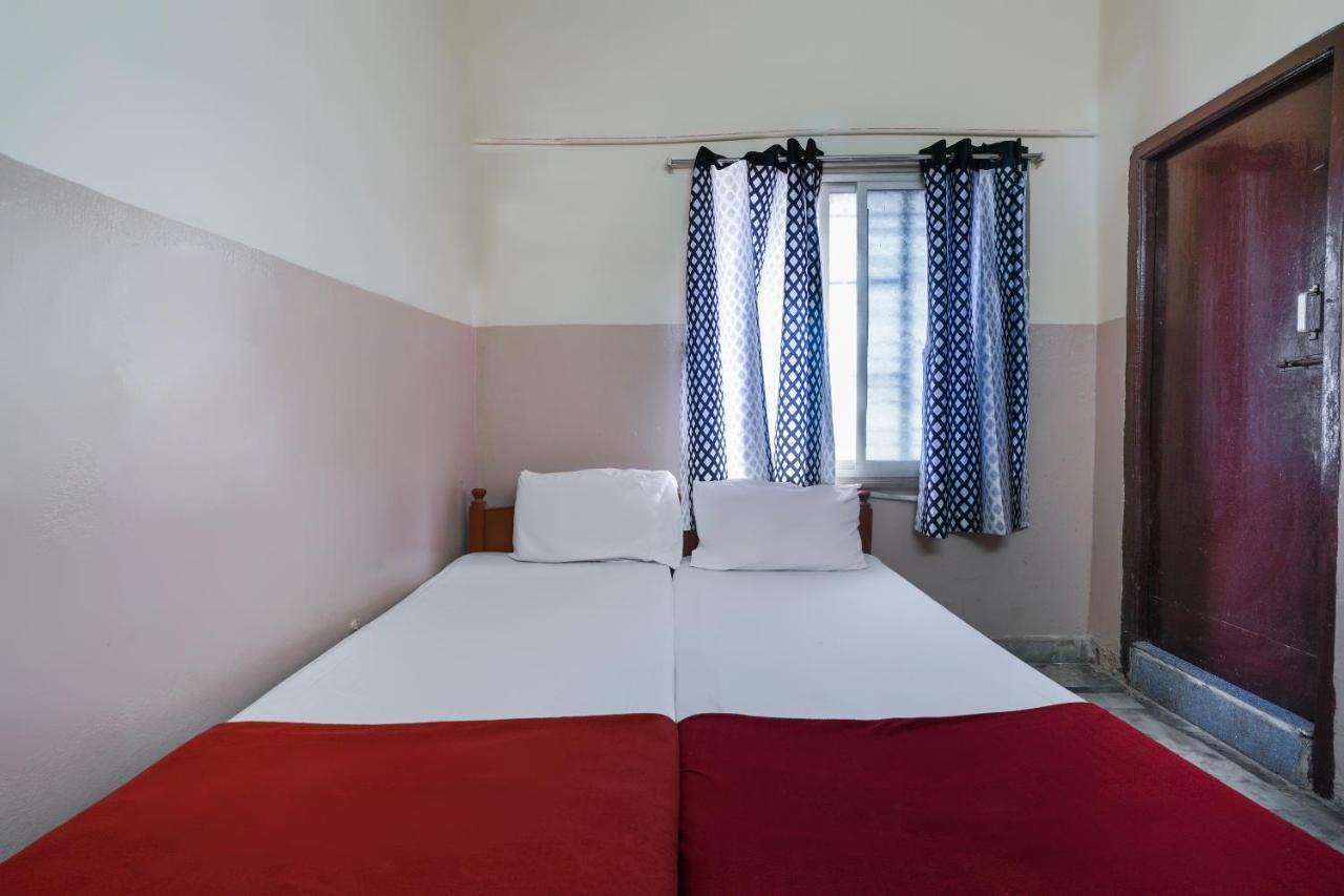 Spot On Sri Sai Lohith Lodge Near Snow World Secunderabad Екстер'єр фото