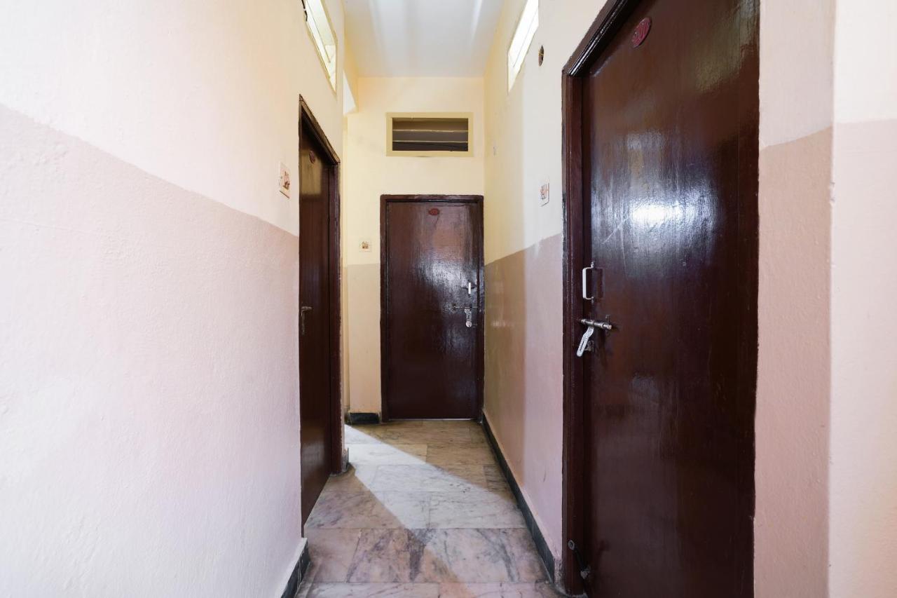 Spot On Sri Sai Lohith Lodge Near Snow World Secunderabad Екстер'єр фото